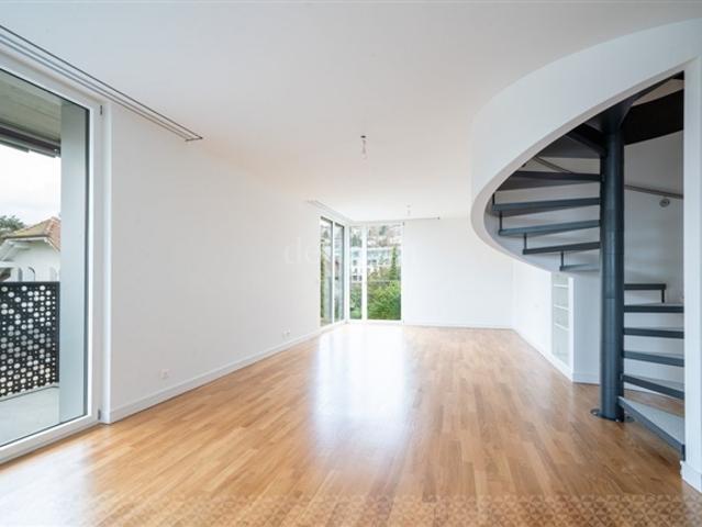 Geräumige, möblierte Doppelhaus Wohnung zur Miete