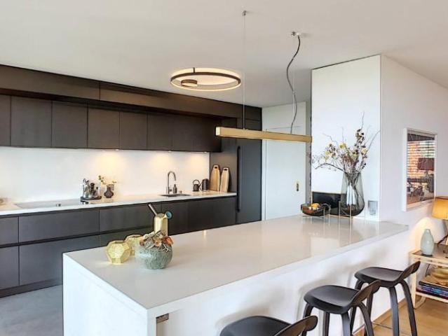 Geräumige, moderne 5.5 Zimmer Wohnung mit Panoramablick
