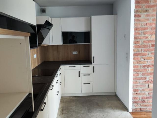 Geräumige Maisonette Wohnung im Dachgeschoss in der Nähe von Schloss Schönbrunn