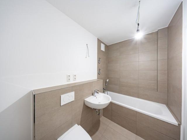 Geräumige Neubauwohnung an der Dahme mit Fußbodenheizung und Balkon mit WBS 160, 180 oder 220