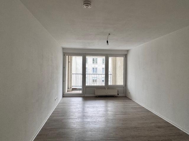 Geräumige Pärchenwohnung sucht euch !