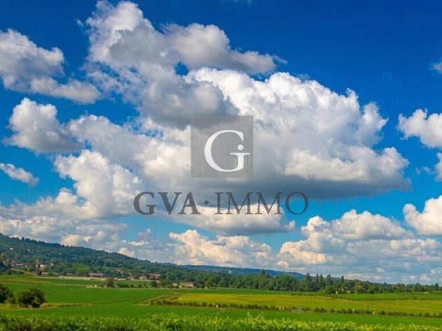 Geräumige, renovierte Villa mit Pool und Aussicht