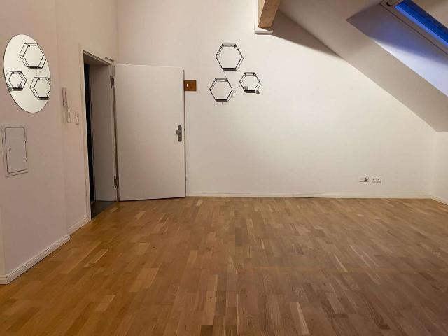 Geräumige Wohnung im Frankenberger Viertel mit Einbauküche