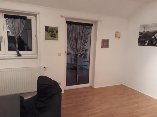 Geräumige Wohnung in zetraler Lage zu vermieten