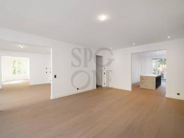 Geräumige Wohnung komplett renoviert in Champel