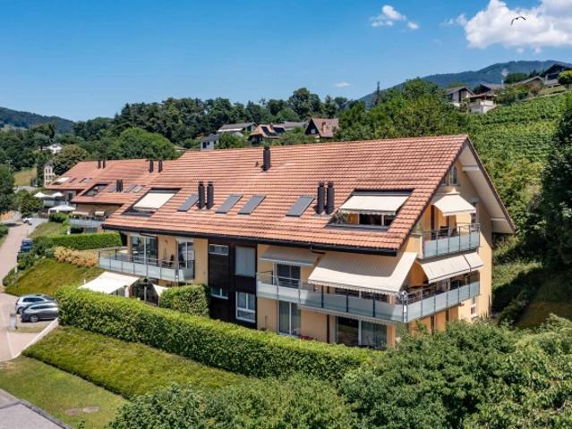 Geräumige Wohnung mit 4,5 Zimmern in einer ruhigen und grünen Umgebung