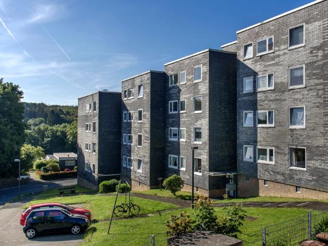 Geräumige Wohnung mit Balkon in schöner Lage