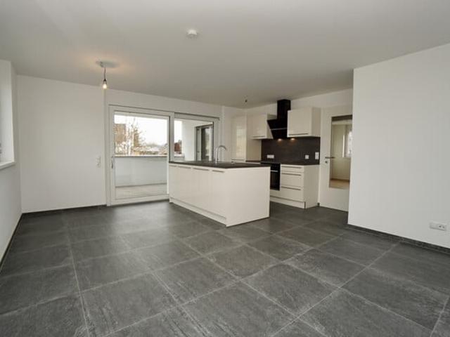 Geräumige Wohnung mit Garage, Balkon, Keller und Fahrradabstellraum in Top Lage!