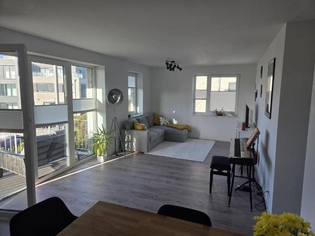 Geräumige, toll geschnittene Neubau Wohnung im Obergeschoss!