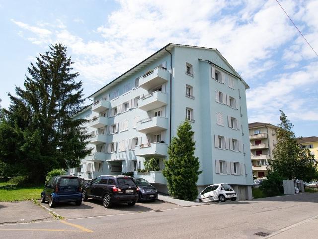 Geräumige und Gemütliche Wohnung in grüner Umgebung