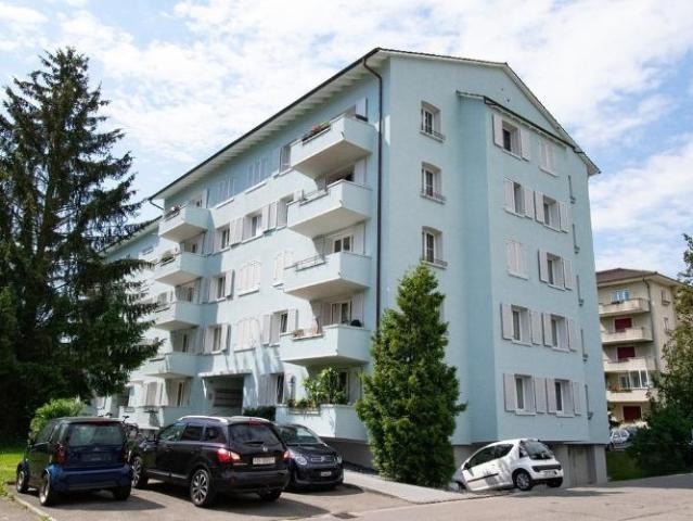 Geräumige und Gemütliche Wohnung in grüner Umgebung