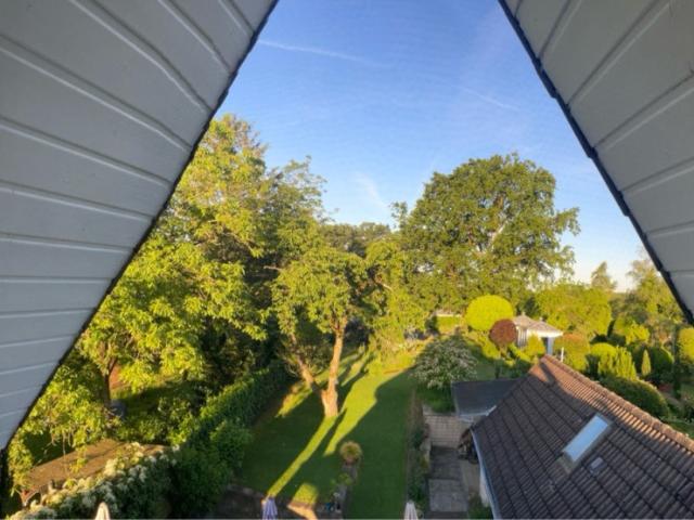 geräumige und helle Maisonette Wohnung mit großem Balkon