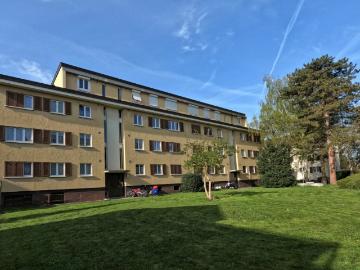 Geräumige und helle 4 Zimmer Wohnung in Zentrumsnähe