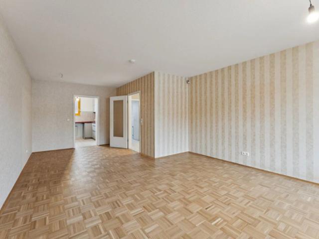 Geräumige Vier Zimmer Maisonettewohnung: Idyllisches Wohnen mit grünem Ausblick!
