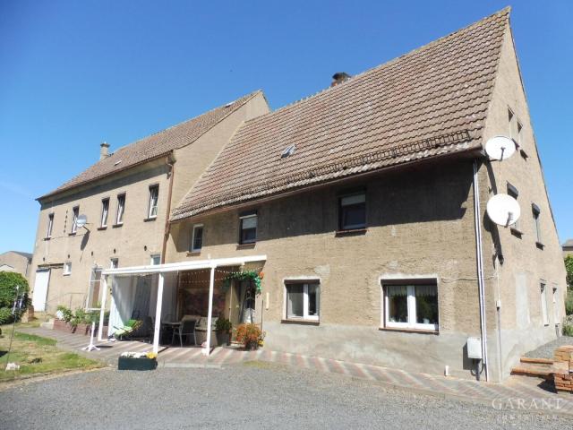 Geräumiges Einfamilienhaus mit Anbau in ländlicher, ruhiger Lage zu verkaufen