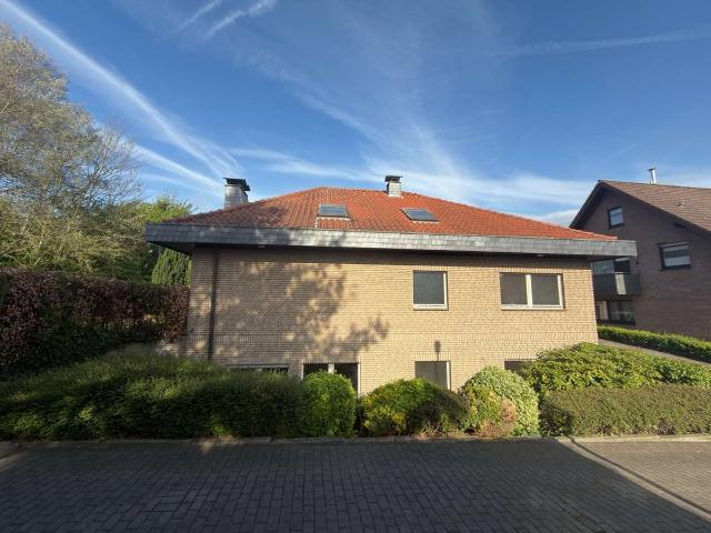 Geräumiges Einfamilienhaus mit Garage in Unna