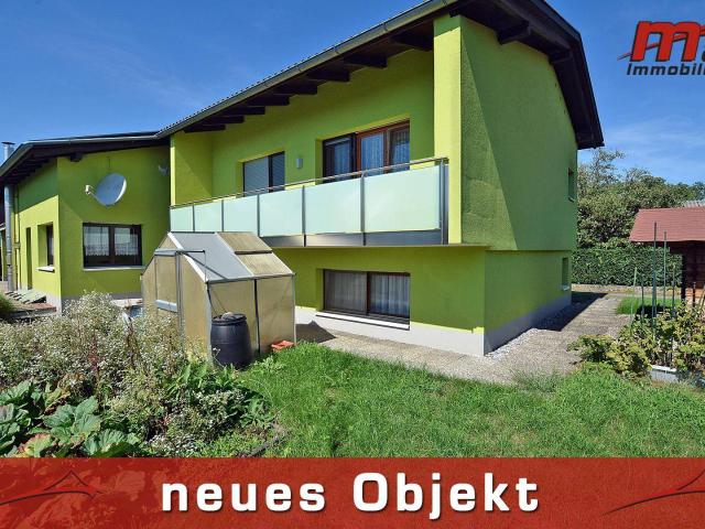 Geräumiges Einfamilienhaus mit Perspektive in sonniger Lage
