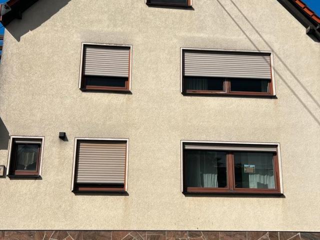 Geräumiges großes Wohnhaus mit Garten