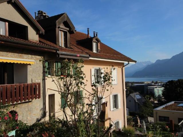 Geräumiges Haus zum Verkauf in Corseaux, Seeblick