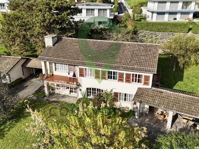 Geräumiges Haus zum Renovieren in La Tour de Peilz