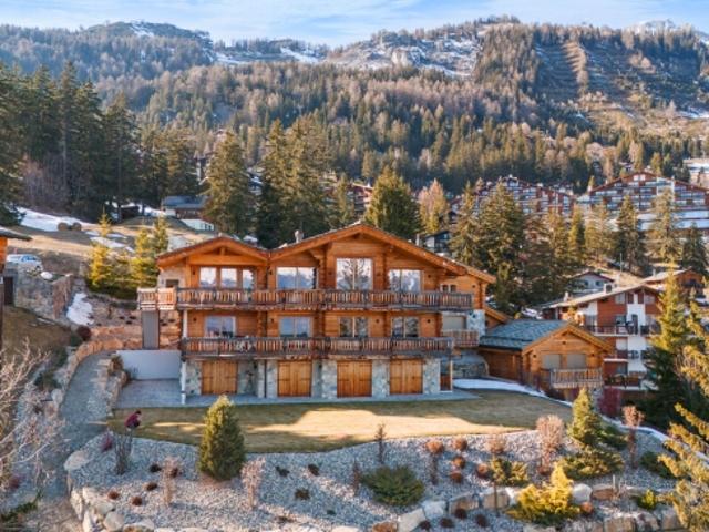 Geräumiges Luxus Chalet im Herzen von Anzère