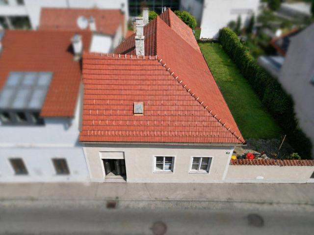 Geräumiges Stadthaus im Herzen von Langenlois – viel Platz, Garten & Entwicklungspotenzial