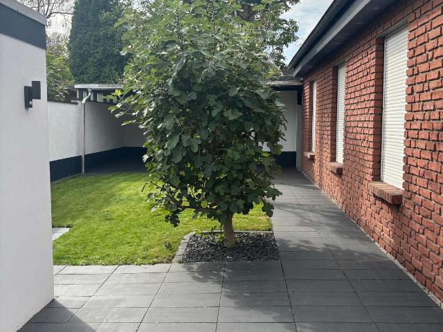 Geräumiges und neuwertiges 4 Zimmer Haus mit gehobener Innenausstattung zur Miete in Krefeld