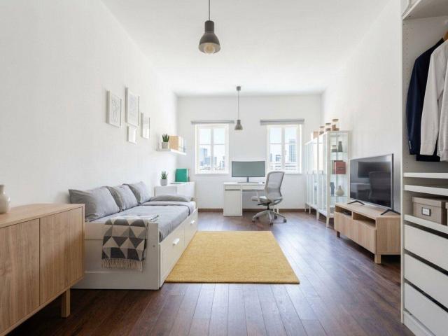 Geräumiges WG Leben: großzügige 3 Zimmer Wohnung, Linzergasse
