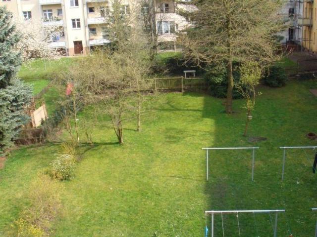 Geräumiges Wohn und Schlafzimmer Tageslichtbad frei ab 1.8