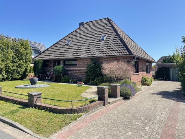 Geräumiges Wohnhaus mit Einliegerwohnung