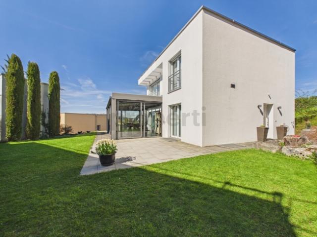 Geräumiges 4.5 Zimmer Einfamilienhaus