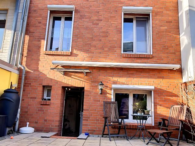 Geräumiges 6 Zi. Reihenhaus mit Perspektive im beliebten Bremer Westend, Wichernstraße