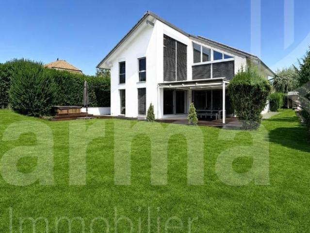 Geräumiges 7,5 Zimmer Einfamilienhaus