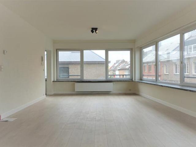 Gerenoveerd 2 slaapkamer appartement te huur in Gent