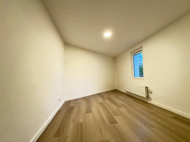 Gerenoveerd tweeslaapkamer appartement te Oostende