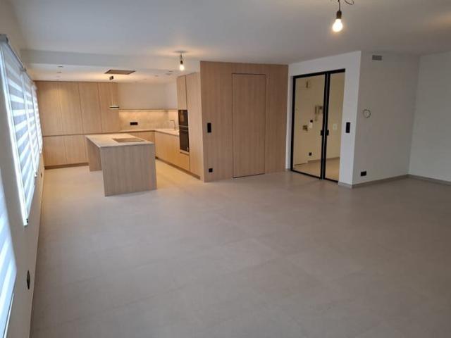 Gerenoveerd appartement te Stationsstraat 40, Mechelen