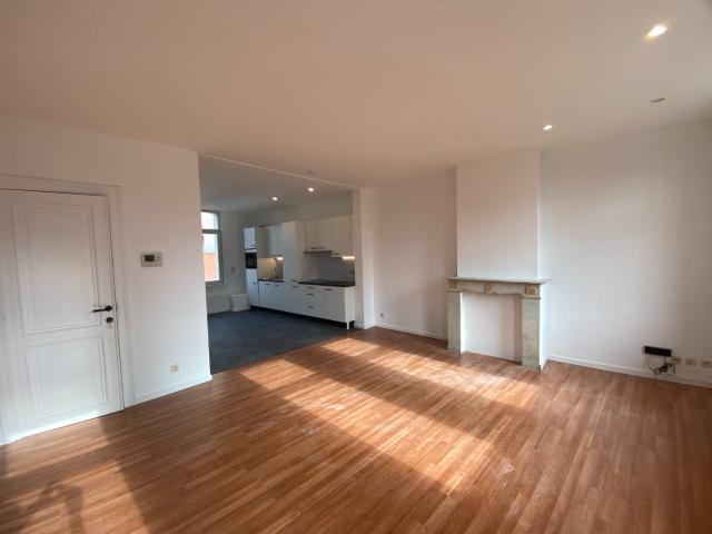 Gerenoveerd appartement met 2 slaapkamers