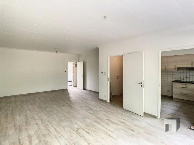 Gerenoveerd appartement met twee slaapkamers in het hartje van Hulst Tessenderlo