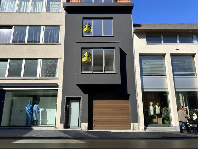 Gerenoveerd appartement nabij de Smedenpoort