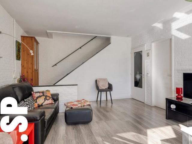 Gerenoveerd duplex appartement gelegen op een groene locatie