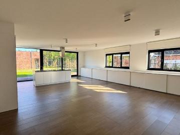 3560, Lummen, Hasselt - Tuin, Terras, Parkeerplaats