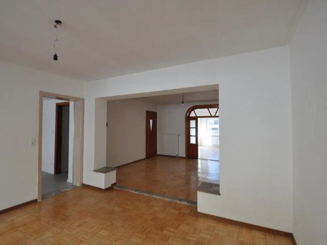 Gerenoveerd huis vlak bij de zee ! Bezoek deze woning op zaterdag 10/10 tussen 13.30 u en 14.30 u na afspraak !
