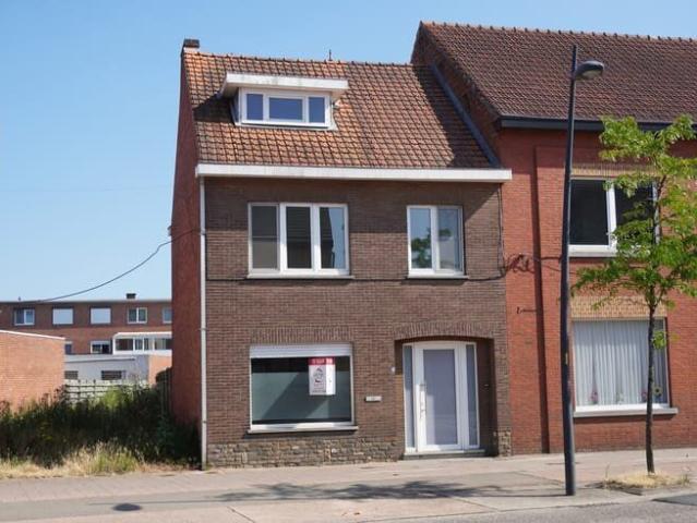 Gerenoveerde energiezuinige woning met 3 slaapkamers en z.