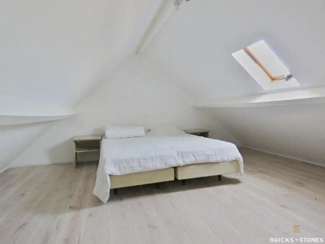 Gerenoveerde kamerwoning bij Park Spoor Noord