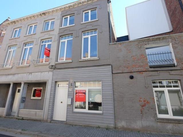 Gerenoveerde stadswoning met 2 slaapkamers in het centrum.