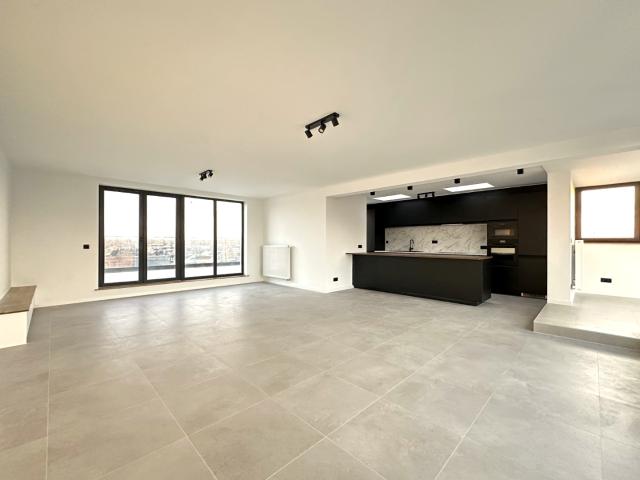 Gerenoveerde penthouse te Sint Kruis