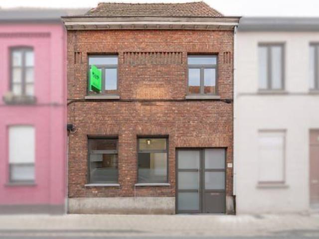 Gerenoveerde rijwoning te centrum Roeselare
