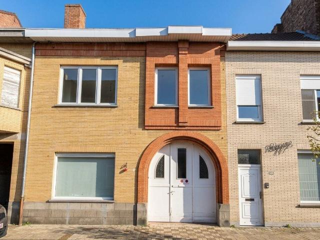 Gerenoveerde woning met 4 slaapkamers in De Panne