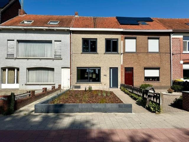 Gerenoveerde woning met 2 à 3 slaapkamers en een achtertuin