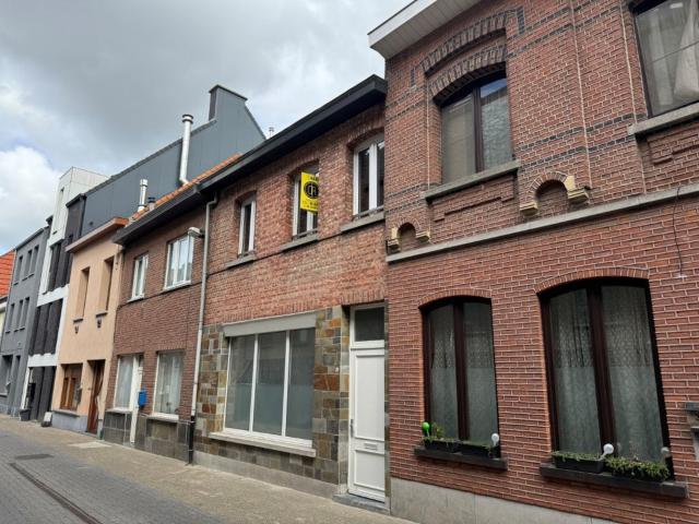 Gerenoveerde woning met 3 slaapkamers en terras